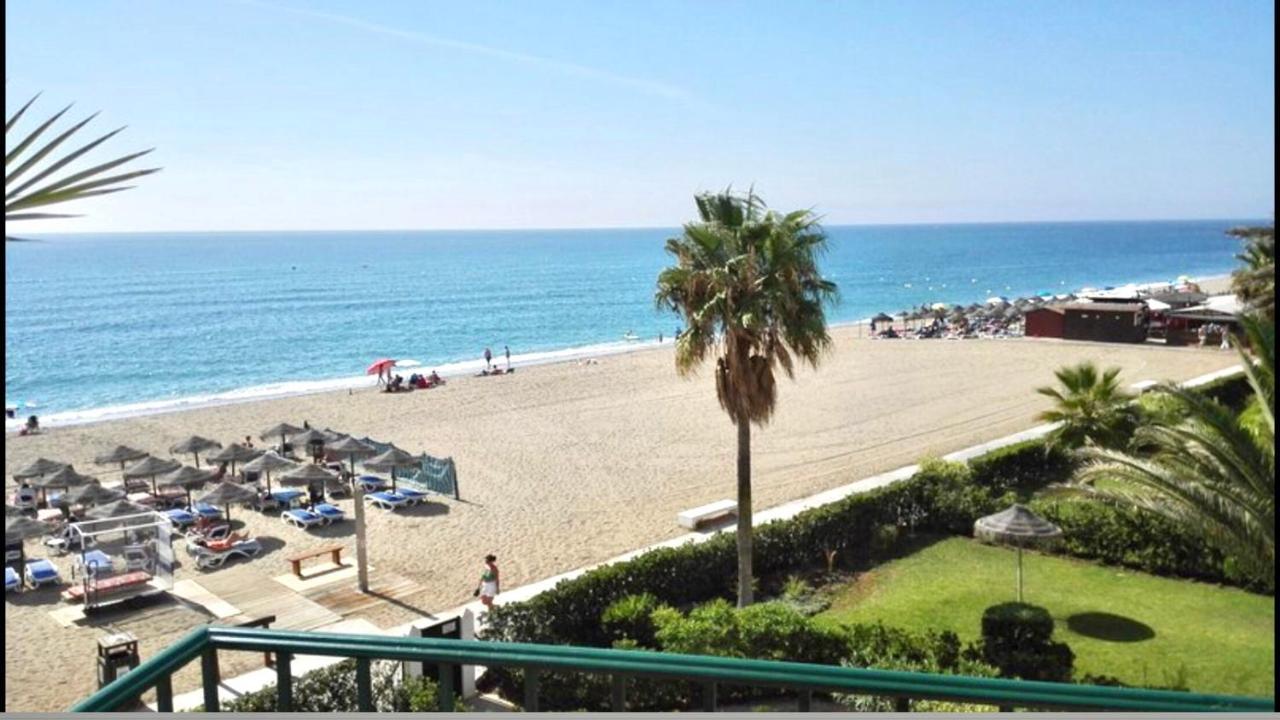 Beachfront Apartment In La Cala De Mijas Exteriör bild