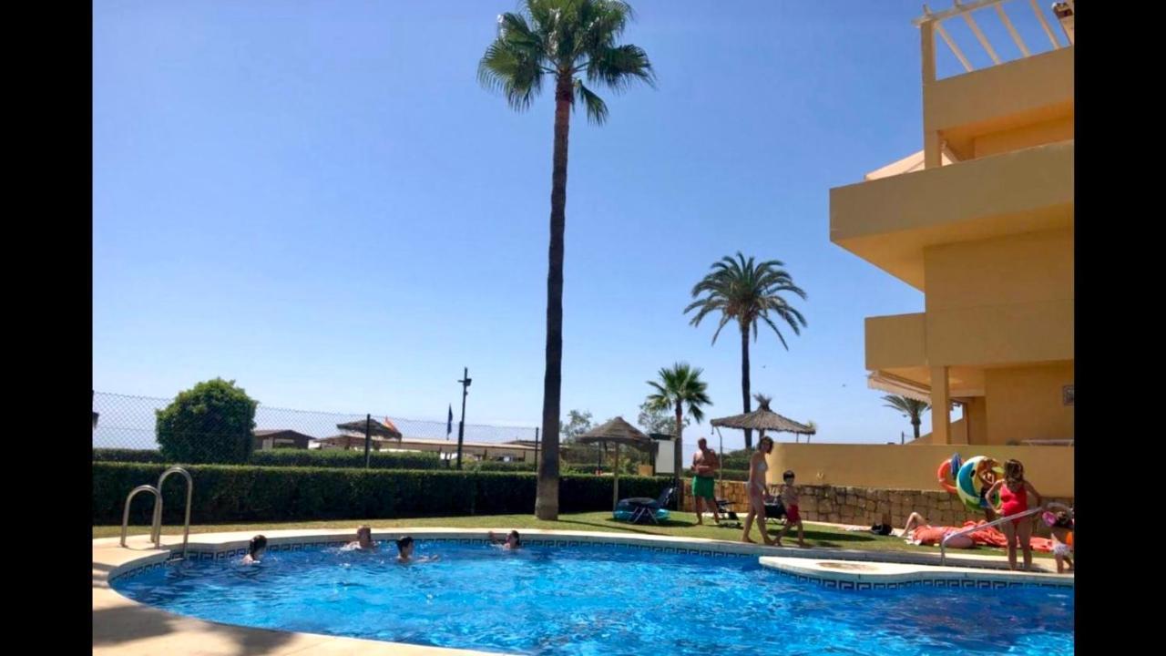 Beachfront Apartment In La Cala De Mijas Exteriör bild