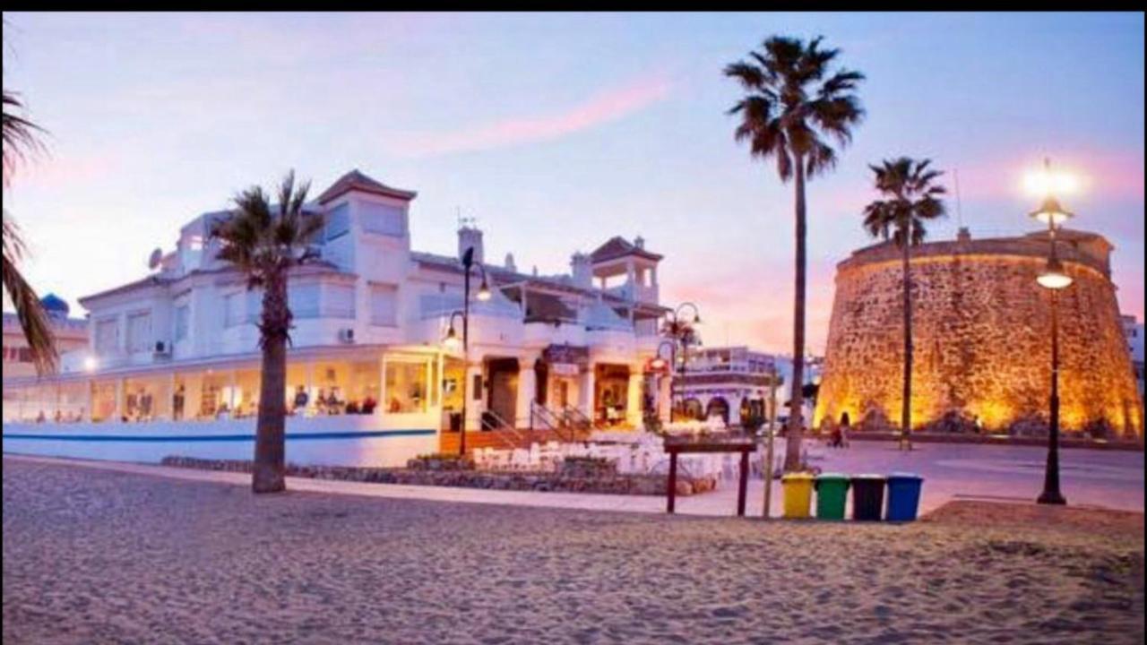 Beachfront Apartment In La Cala De Mijas Exteriör bild