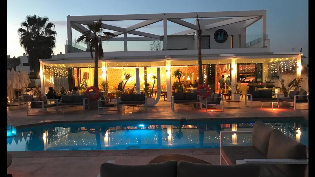 Beachfront Apartment In La Cala De Mijas Exteriör bild